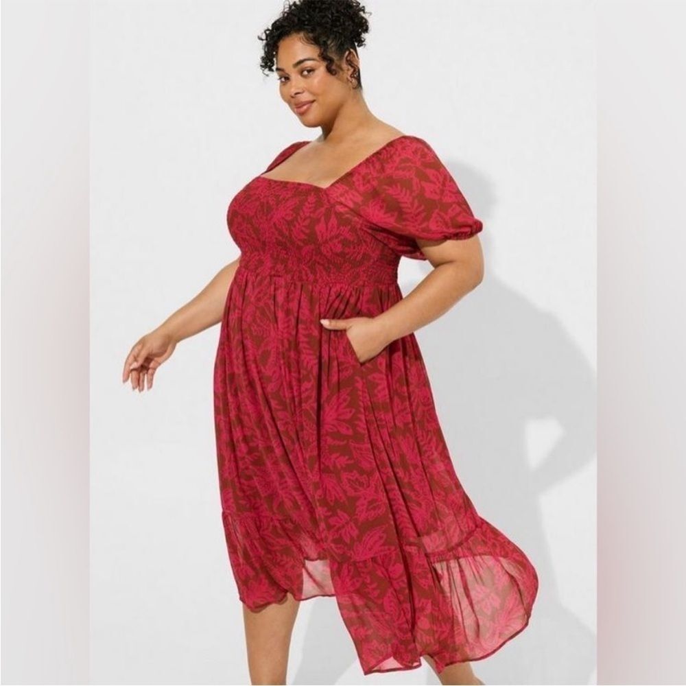 Torrid Tea Length Smocked Bodice Leafy Floral Pink & Red A-Line Dress Size 2/2X